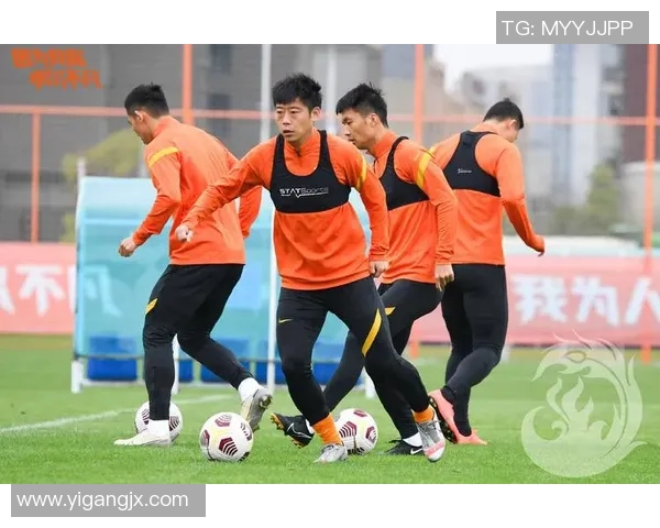 武汉足球队的蜕变之旅：从地方球队到奥运舞台的奋斗历程